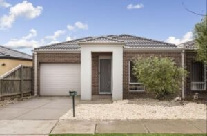 17 Toledo Crescent, POINT COOK, VIC 3030 AUS