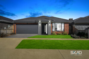 12 Waxflower Road, BEVERIDGE, VIC 3753 AUS