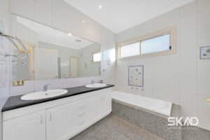 30 The Panorama, MICKLEHAM, VIC 3064 AUS