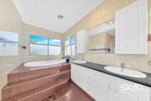 30 The Panorama, MICKLEHAM, VIC 3064 AUS