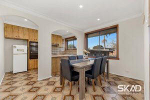 4 Uplands Place, THOMASTOWN, VIC 3074 AUS