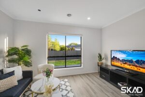 21 Black Range Avenue, CRAIGIEBURN, VIC 3064 AUS