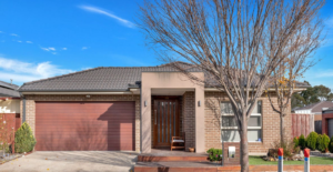 4 Cloverfield Crescent, WOLLERT, VIC 3750 AUS