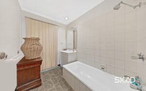 80 Banbury Crescent, CRAIGIEBURN, VIC 3064 AUS