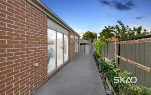 17 Oakgrove Drive, CRAIGIEBURN, VIC 3064 AUS