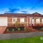 9 Yarcombe Crescent, CRAIGIEBURN, VIC 3064 AUS