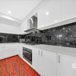 10 Distinction Avenue, CRAIGIEBURN, VIC 3064 AUS