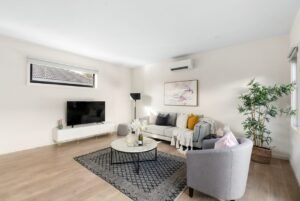 LALOR, VIC 3075 AUS