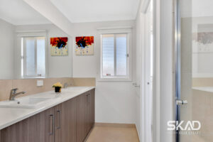 8 Ranger Street, BONNIE BROOK, VIC 3335 AUS