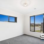 2 Barn Avenue, WOLLERT, VIC 3750 AUS