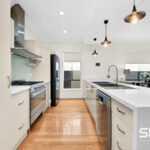 34 Wisteria Avenue, CRAIGIEBURN, VIC 3064 AUS
