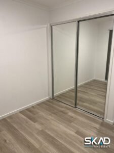 4 Hoop Court, MILL PARK, VIC 3082 AUS