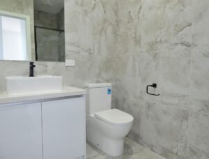 4/10-12 Erskine Avenue, RESERVOIR, VIC 3073 AUS