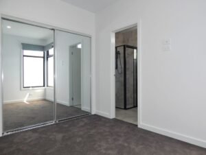 4/10-12 Erskine Avenue, RESERVOIR, VIC 3073 AUS