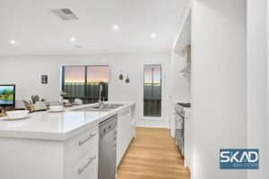 33 Evergreen Crescent, CRAIGIEBURN, VIC 3064 AUS