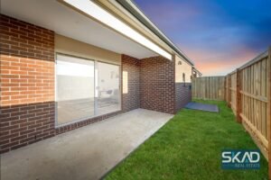 33 Evergreen Crescent, CRAIGIEBURN, VIC 3064 AUS