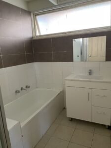 16 Festival Grove, LALOR, VIC 3075 AUS