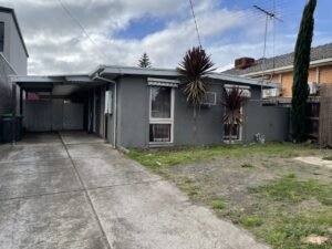 16 Festival Grove, LALOR, VIC 3075 AUS