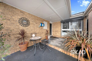 63 Mont Albert Drive, CAMPBELLFIELD, VIC 3061 AUS