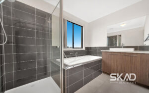 10 Elsham Grove, TRUGANINA, VIC 3029 AUS