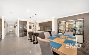 10 Elsham Grove, TRUGANINA, VIC 3029 AUS