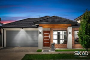 12 Banjolina Circuit, CRAIGIEBURN, VIC 3064 AUS