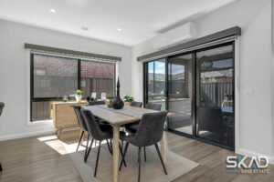12 Banjolina Circuit, CRAIGIEBURN, VIC 3064 AUS