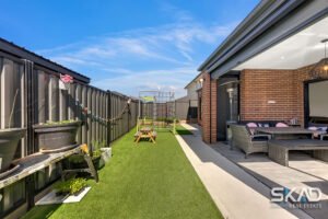 12 Banjolina Circuit, CRAIGIEBURN, VIC 3064 AUS