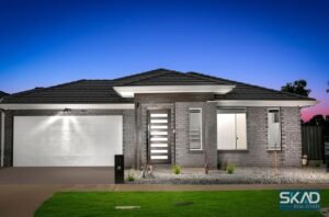 11 La Tour Boulevard, WOLLERT, VIC 3750 AUS