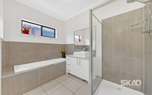 16 Steadman Way, WOLLERT, VIC 3750 AUS