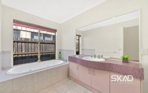 38 Nirvana Drive, SOUTH MORANG, VIC 3752 AUS