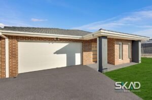 15 Rocco Avenue, DONNYBROOK, VIC 3064 AUS