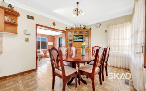 10 Fiddes Street, RESERVOIR, VIC 3073 AUS