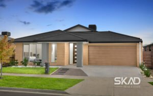 10 Lemongrass Drive, MICKLEHAM, VIC 3064 AUS