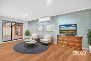 22 Kanooka Grove, MEADOW HEIGHTS, VIC 3048 AUS