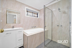 22 Kanooka Grove, MEADOW HEIGHTS, VIC 3048 AUS