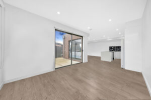 10 Distinction Avenue, CRAIGIEBURN, VIC 3064 AUS