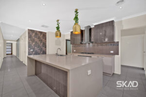 9 Anzac Road, AINTREE, VIC 3336 AUS