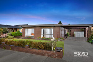 11 Gladstone Street, THOMASTOWN, VIC 3074 AUS