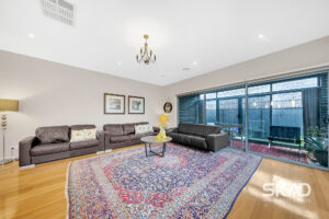 10 Falkland Road, CRAIGIEBURN, VIC 3064 AUS