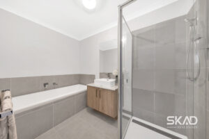 61 Blessington Circuit, MICKLEHAM, VIC 3064 AUS
