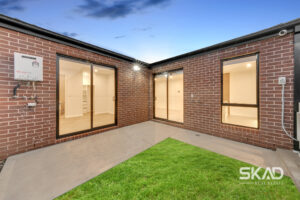 43 Adansonia Circuit, MICKLEHAM, VIC 3064 AUS