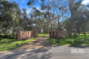 200 Summit Drive, MICKLEHAM, VIC 3064 AUS