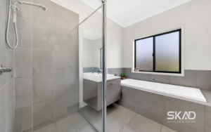 16 Croxden Avenue, THORNHILL PARK, VIC 3335 AUS
