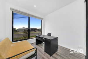 204 Brossard Road, MICKLEHAM, VIC 3064 AUS