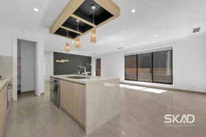 4 Clockwise Street, GREENVALE, VIC 3059 AUS