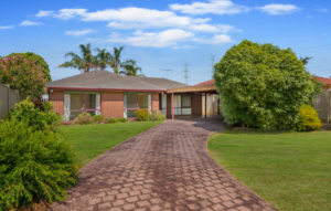3 Bromwich Court, MILL PARK, VIC 3082 AUS