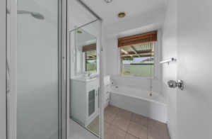3 Bromwich Court, MILL PARK, VIC 3082 AUS