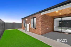 4 Clockwise Street, GREENVALE, VIC 3059 AUS
