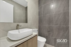 4 Clockwise Street, GREENVALE, VIC 3059 AUS